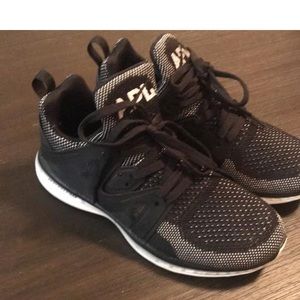 APL SNEAKERS SIZE 8.5